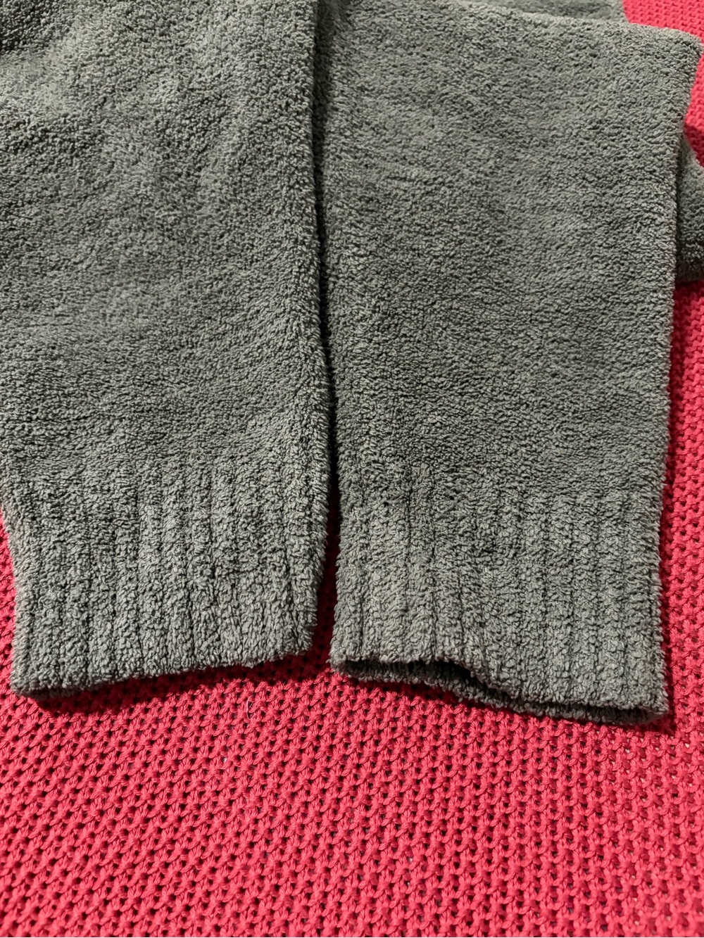UGG Women’s Olive Green Fleece Joggers - Picture 9 of 9